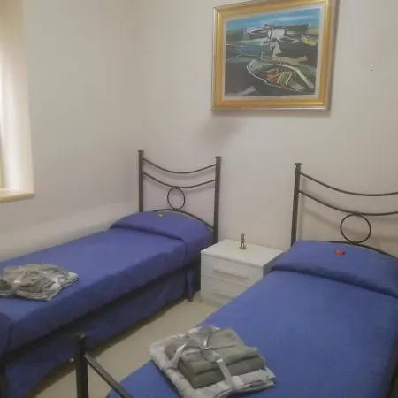 La Casa Di Giulia E Nikole * فورميا
